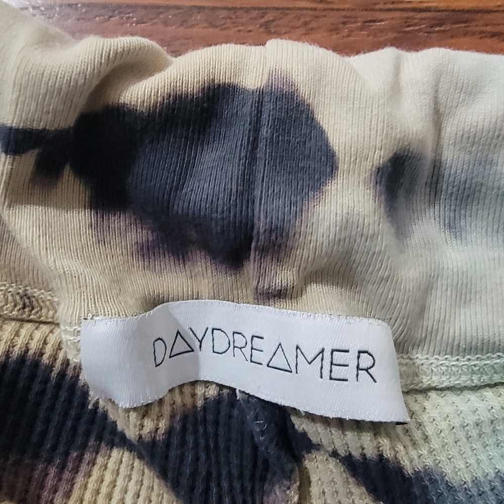 Rare Free People Revolve Daydreamer Tie-Dye Henley Top and Shorts Set Suze Xs - Picture 5 of 10
